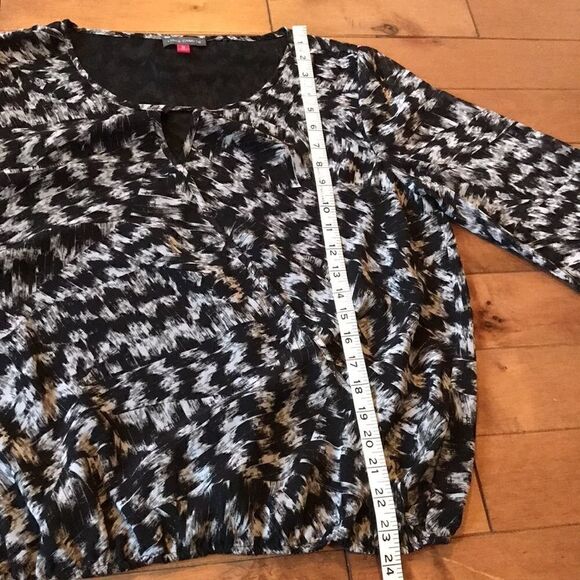 Vince Camuto wrap shirt   - Picture 10 of 11